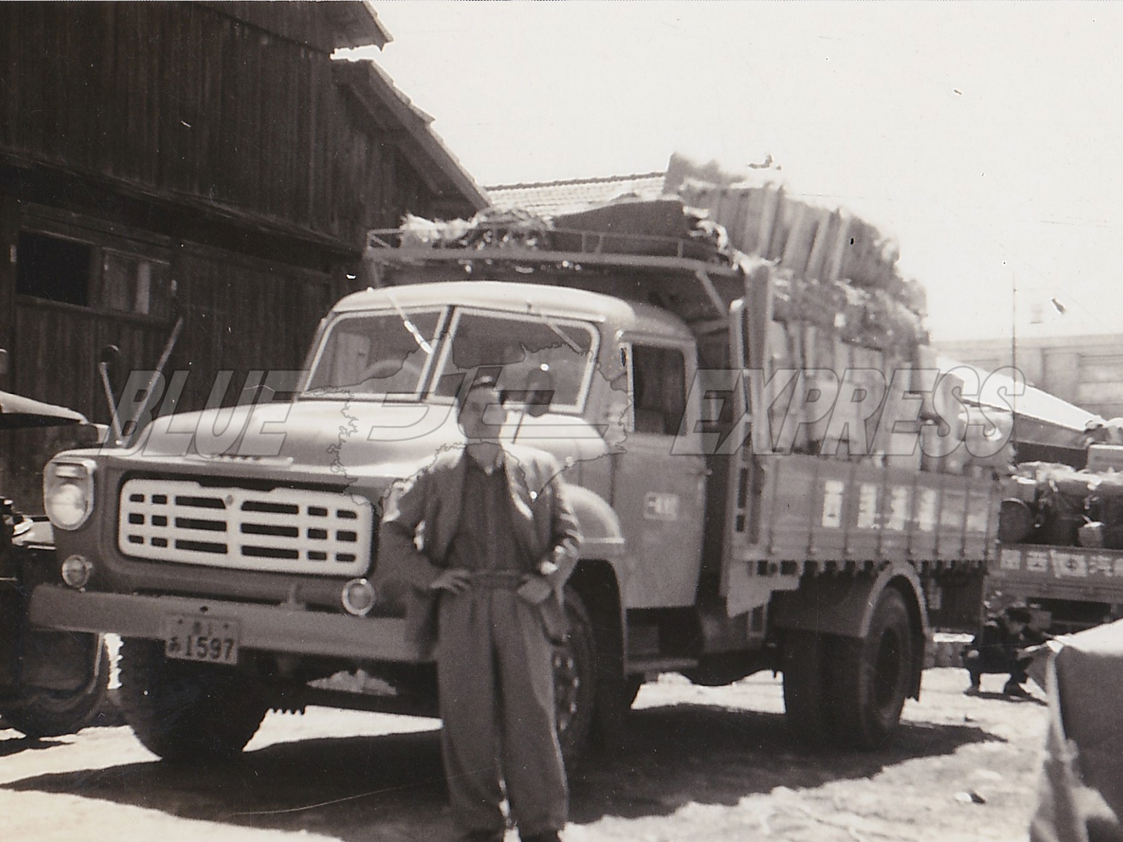 北四国運輸倉庫株式会社｜私たちは新しく始まる時と空間を超えて高品質の総合物流システムを創造する創業100年を超える歴史を持つ香川県物流業界のパイオニア企業です